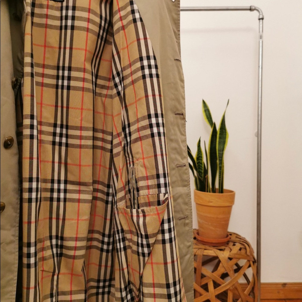 Vintage Burberry Trench Coat - Unisex - Picture 6 of 6